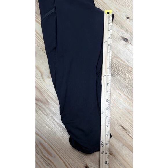 Lululemon Leggings Women's 6 Black Pink Floral Waist Band Cropped Capri Pants - Picture 4 of 5